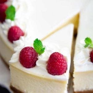 white cheesecake with raspberries