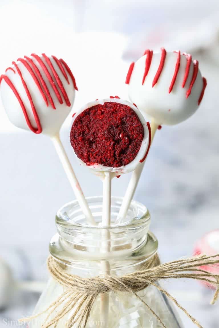 Red Velvet Cake Pops Recipe (VIDEO) - Simply Home Cooked