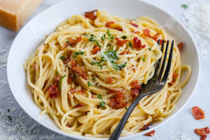 Spaghetti Carbonara Recipe - Simply Home Cooked