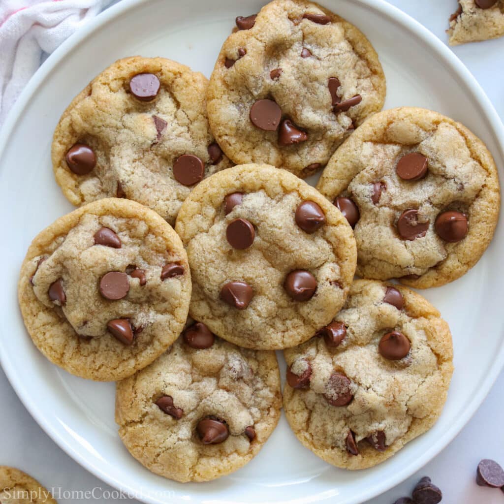 Chewy Chocolate Chip Cookies - Simply Home Cooked