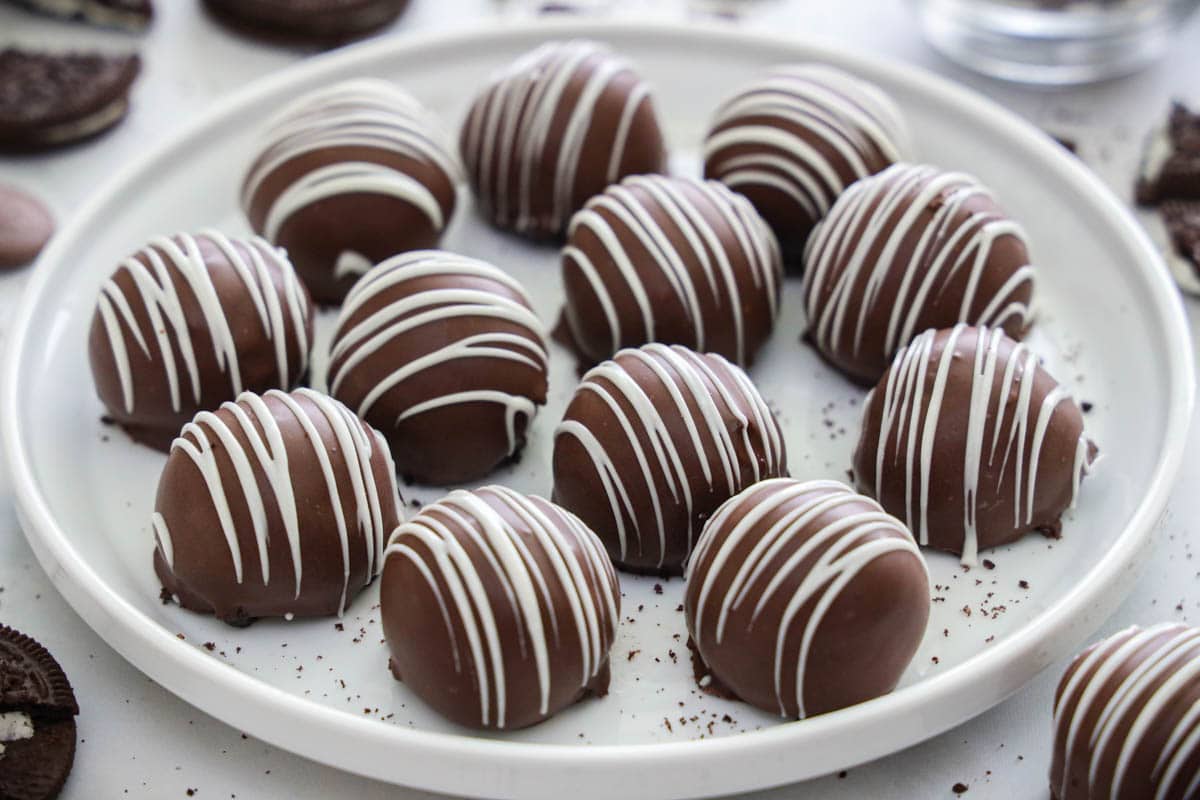 Plate of Oreo Truffles.