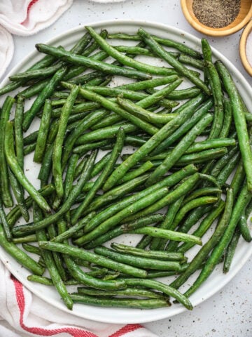 Plate of Air Fryer Green Beans