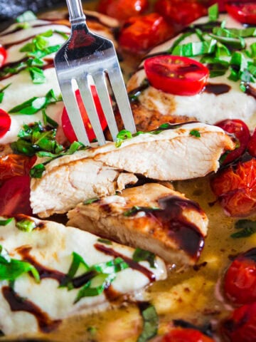 Close up of sliced Caprese Chicken